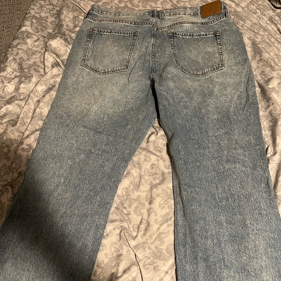 Aeropostale High Rise Baggy Distressed Jean - Picture 6 of 11